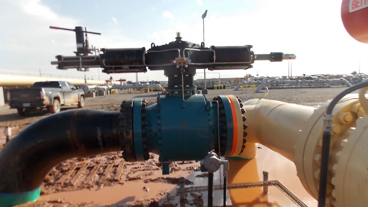 morin on valve in field